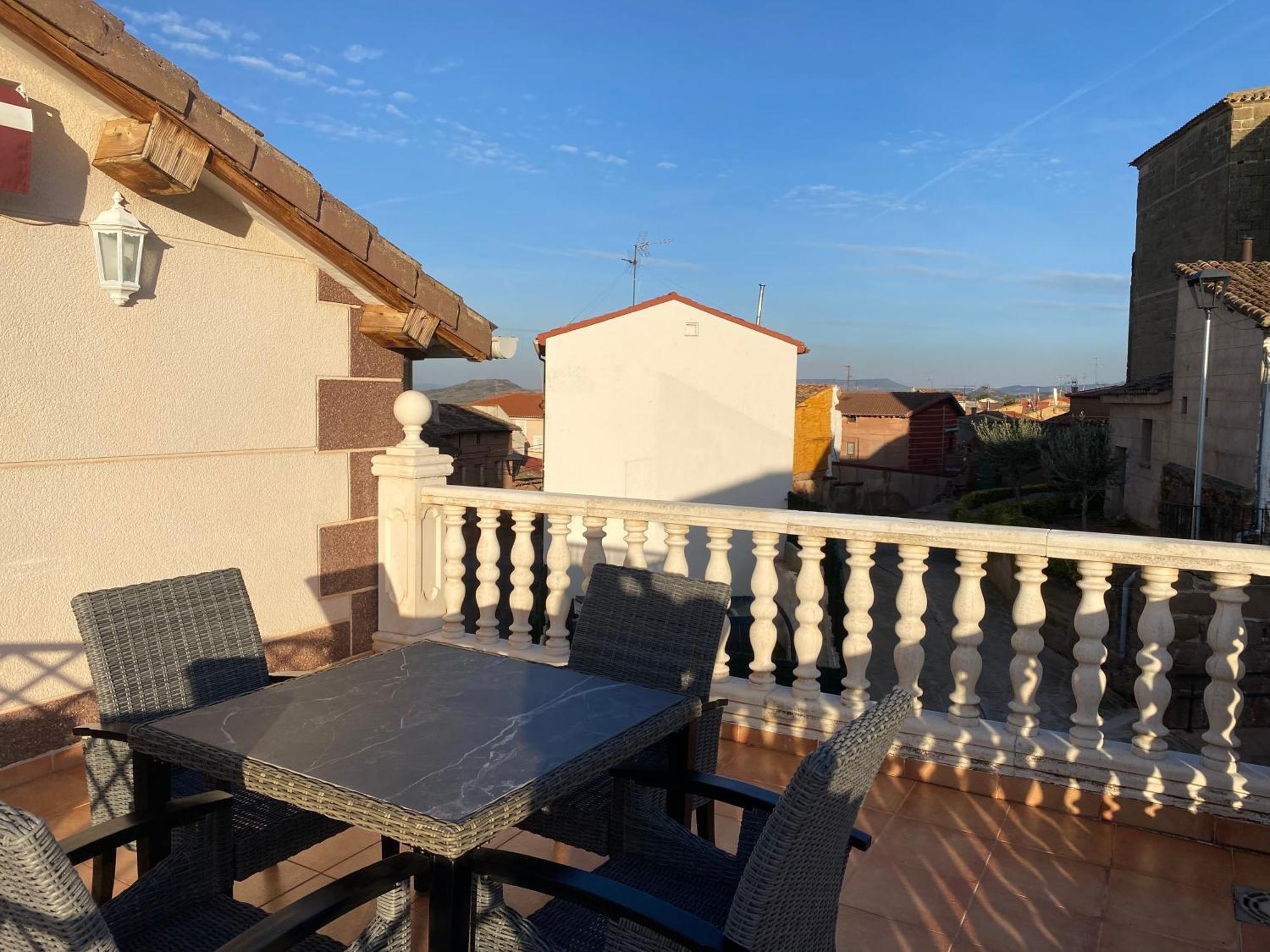 Casa Rural La Plaza Azofra Exteriör bild
